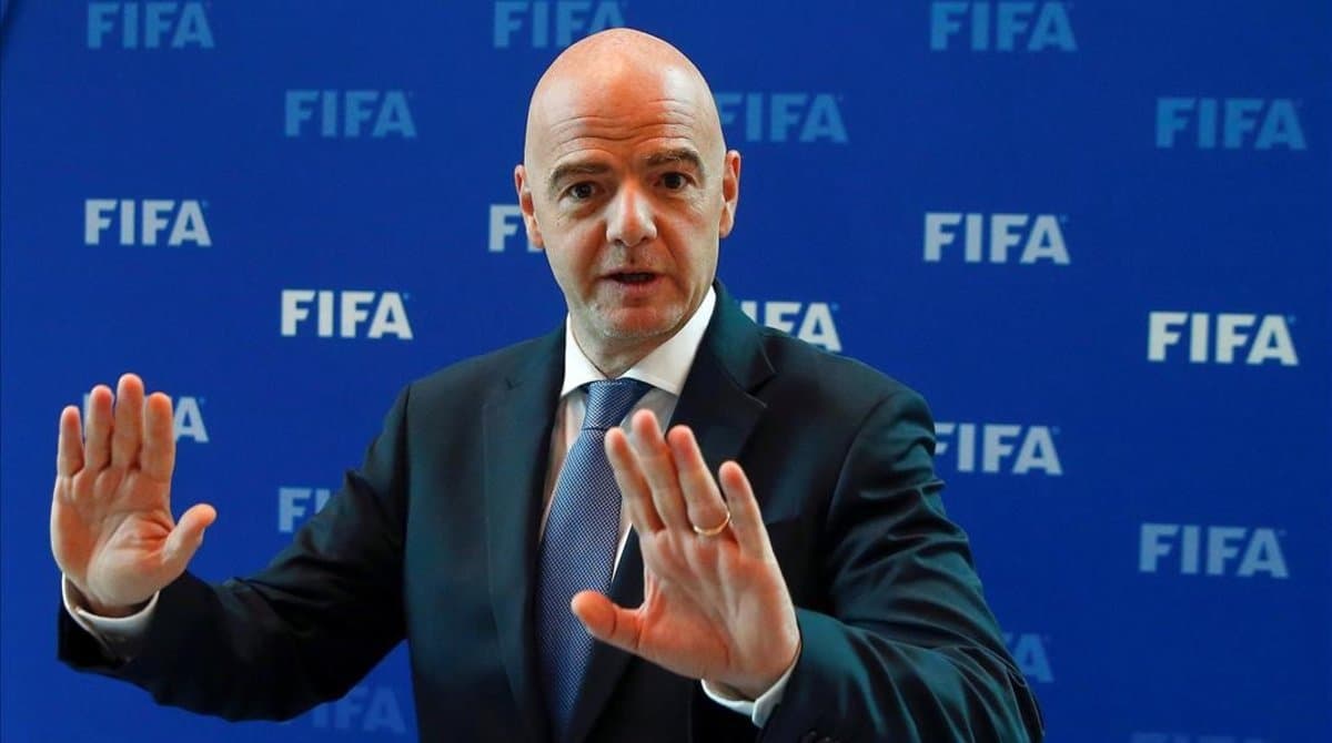 Şeful FIFA anunţă schimbări majore în fotbalul post-pandemie: “Mai puţine echipe, mai puţine meciuri”