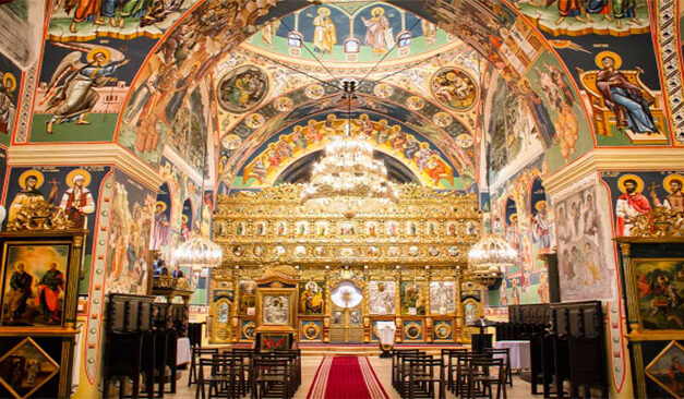Biserica Ortodoxă Română le cere enoriașilor să nu accepte calendare bisericeşti de la partide: Este ilegal şi sunt şi pline de greşeli