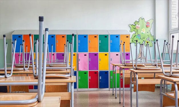 Curtea de Apel București a anulat toate hotărârile CNSU și ordinele de miniștri prin care școlile au fost închise în toată țara