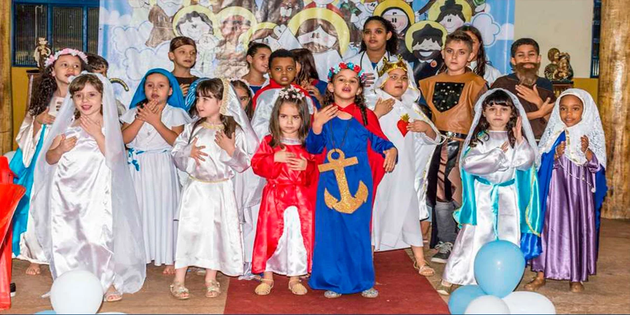 Ce este Holywins și cum este sărbătorit în Spania? Alternativa catolică la Halloween pentru copii