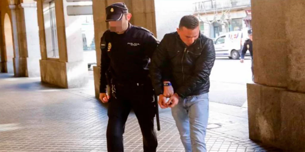 Pedeapsă redusă pentru românul care a violat o turistă în Villamayor, Spania